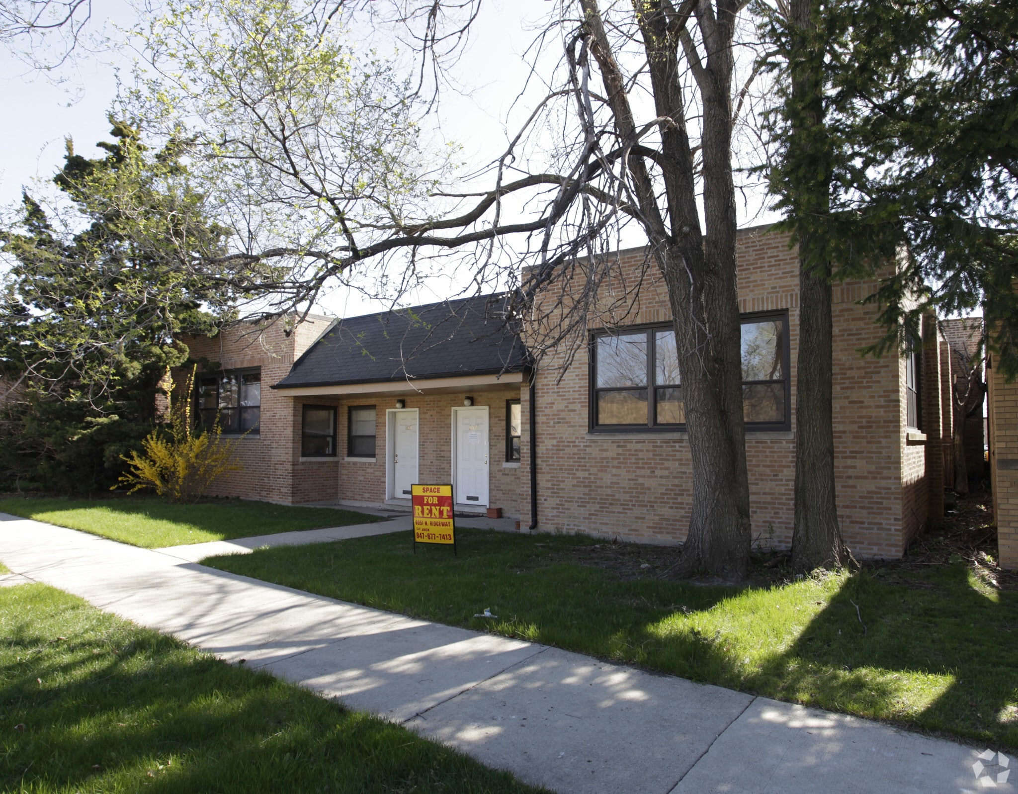 8049-8051 Ridgeway Ave, Skokie, IL for lease Primary Photo- Image 1 of 16