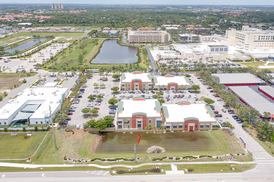 13774 Plantation Rd, Fort Myers, FL for lease - Building Photo - Image 3 of 36