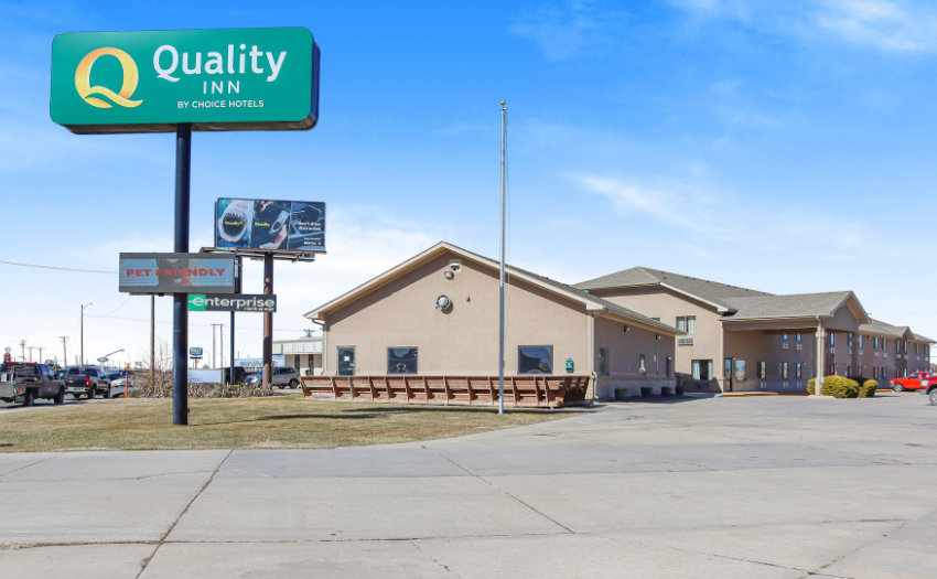 1902 21st Ave, Scottsbluff, NE for sale - Primary Photo - Image 1 of 1