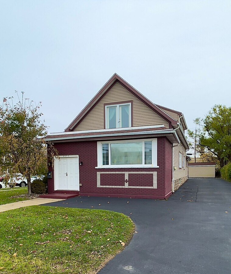 3577 Harlem Rd, Buffalo, NY 14225