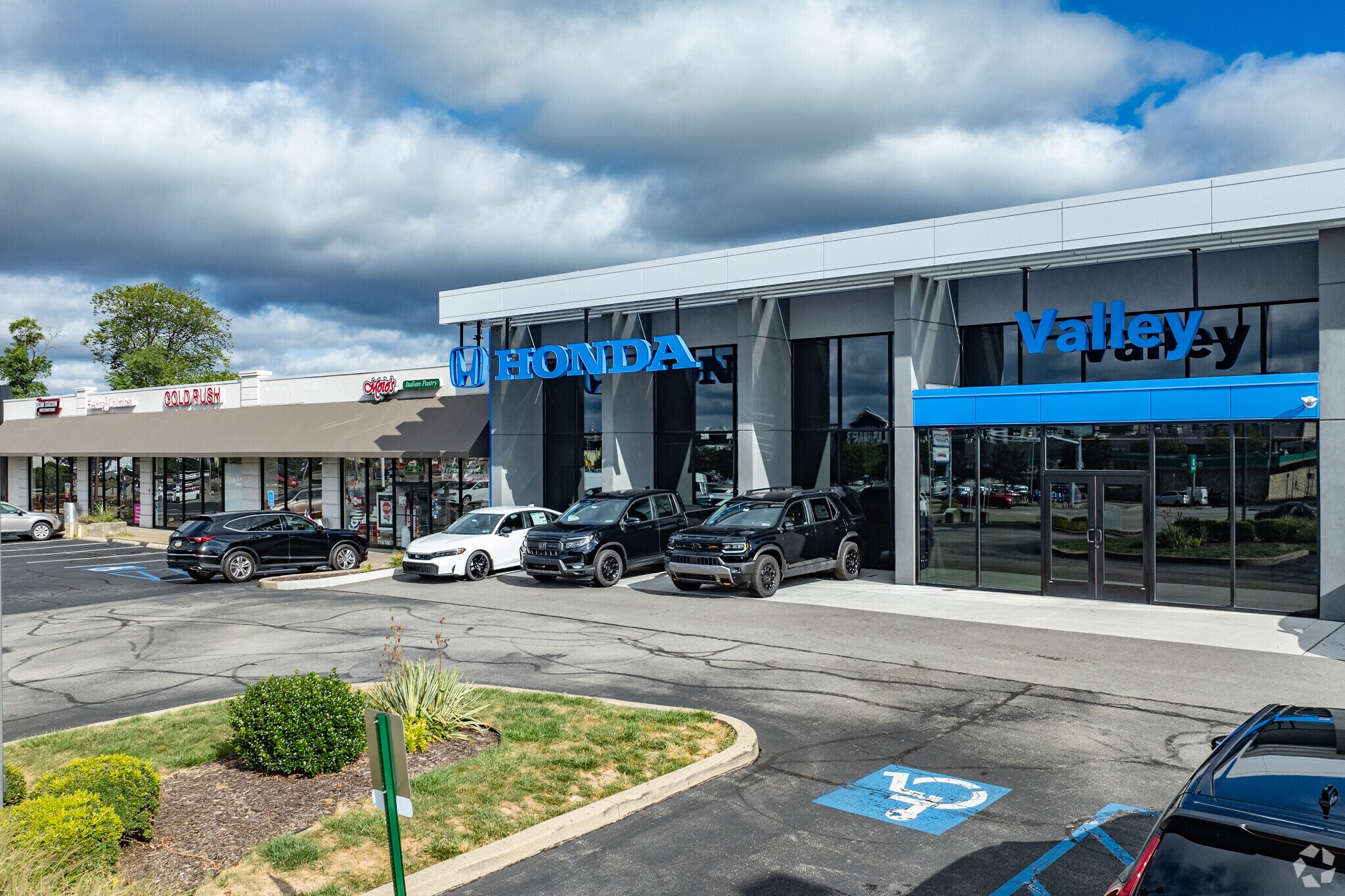 4201-4221 William Penn Hwy, Monroeville, PA for lease Primary Photo- Image 1 of 2