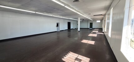 1939 E Olive Ave, Fresno, CA for lease Interior Photo- Image 2 of 2