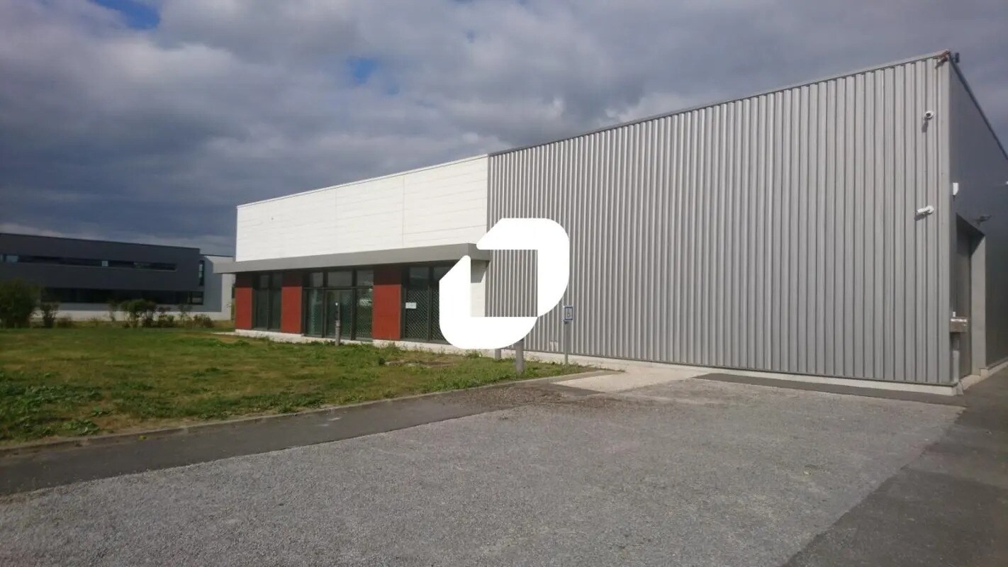 Retail in Bailleul for lease Building Photo- Image 1 of 5