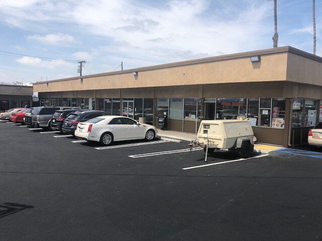 2200 W El Segundo Blvd, Hawthorne, CA for lease Primary Photo- Image 1 of 4