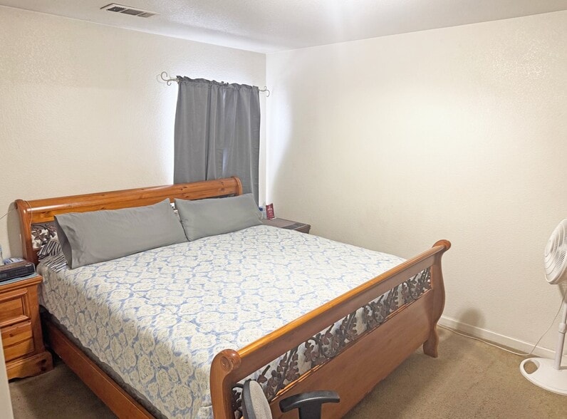 1412-1426 N Palm St, Turlock, CA for sale - Building Photo - Image 3 of 9