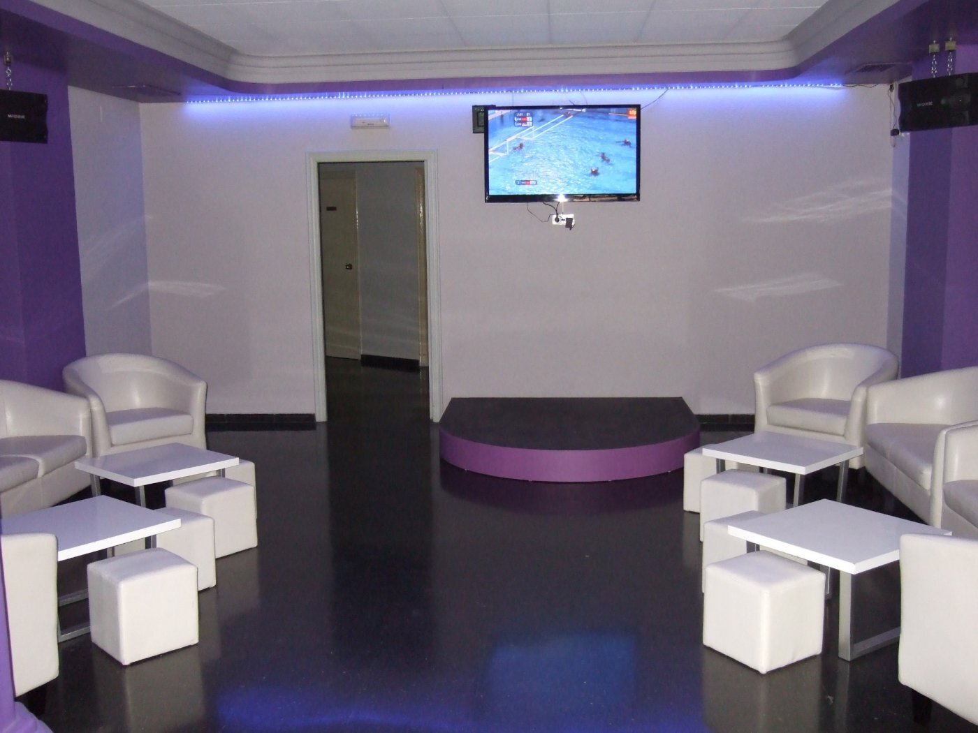 Retail in Almussafes for sale Building Photo- Image 1 of 5