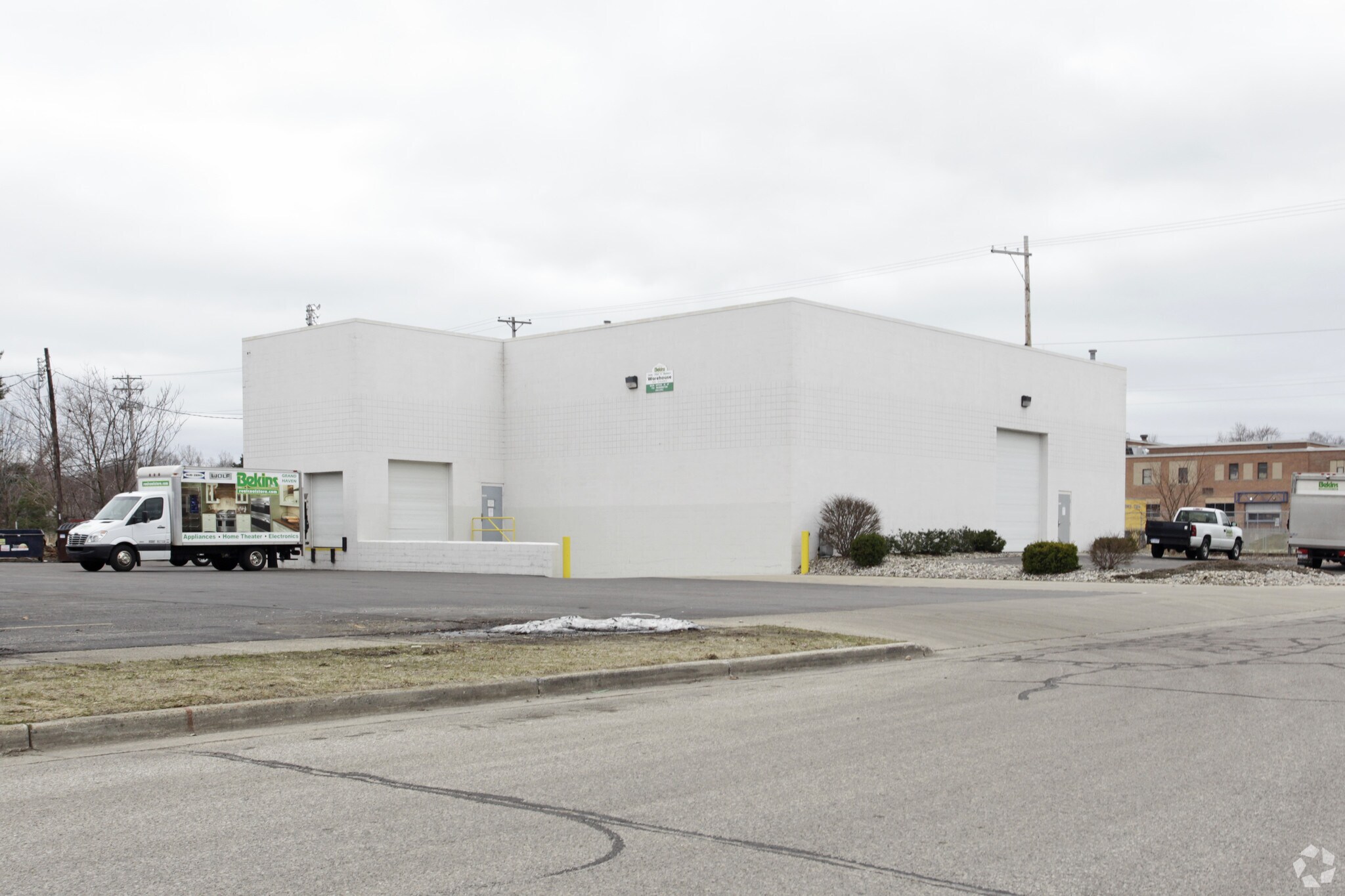 702 Colfax Ave, Grand Haven, MI for sale Primary Photo- Image 1 of 1