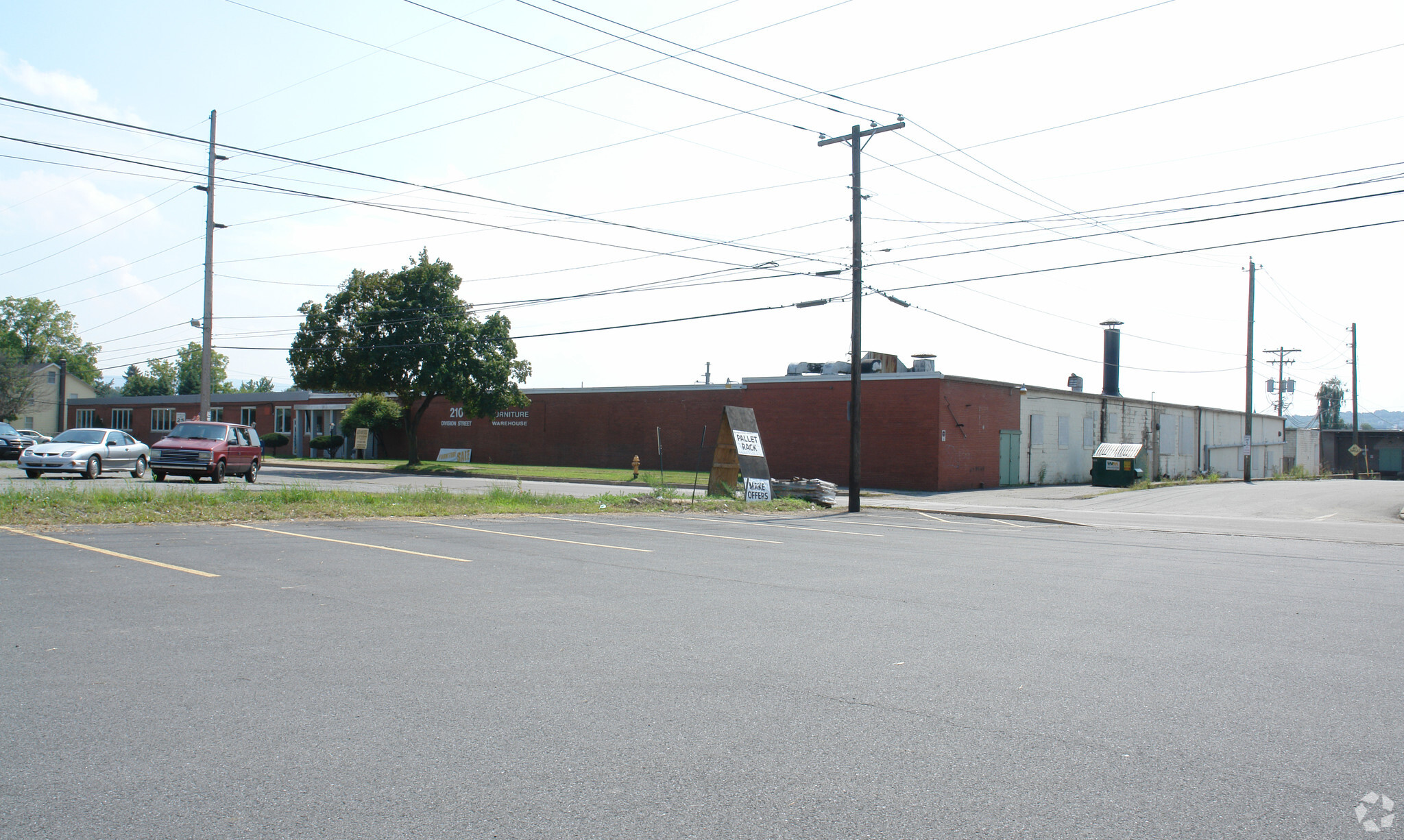 210 Division St, Kingston, PA for sale Primary Photo- Image 1 of 1