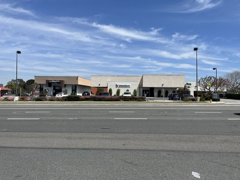 24030 Hawthorne Blvd, Torrance, CA for lease - Building Photo - Image 2 of 3