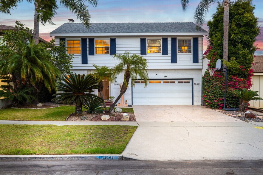 3640 Pine Ave, Long Beach, CA for sale - Primary Photo - Image 1 of 75