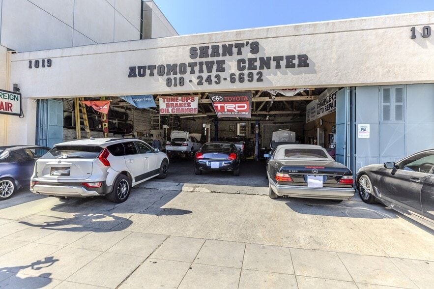 1019 E Colorado St, Glendale, CA for lease - Building Photo - Image 2 of 10
