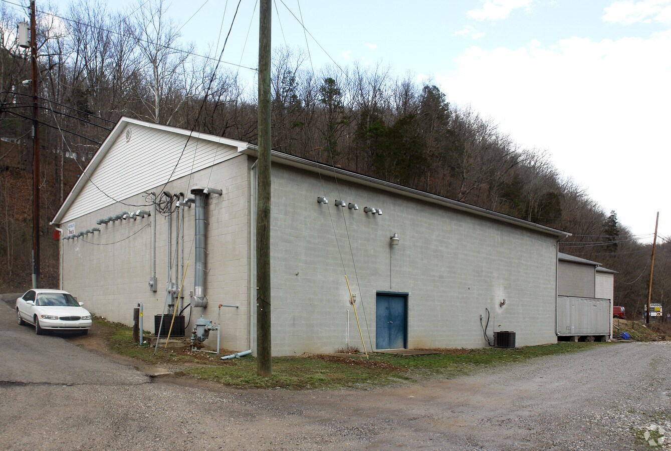 2508 Smoot Ave, Danville, WV 25053