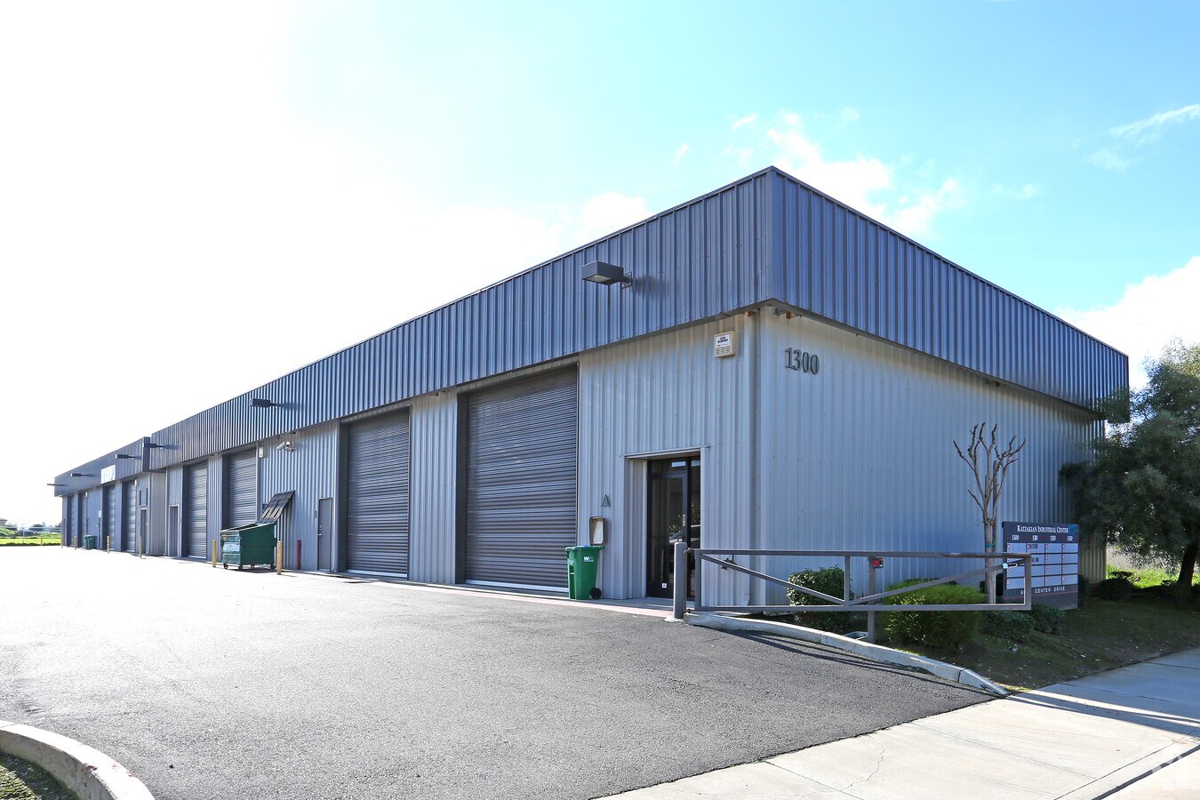 1300 Auto Center Dr, Lodi, CA 95240