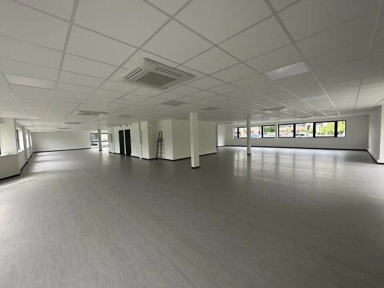 Office in Oberhausbergen for lease - Interior Photo - Image 2 of 6