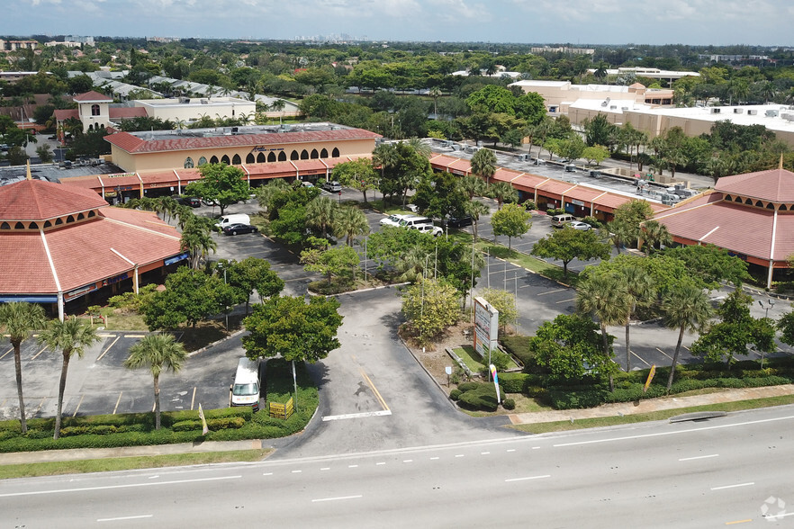 3800-3868 N University Dr, Sunrise, FL for lease - Building Photo - Image 1 of 13