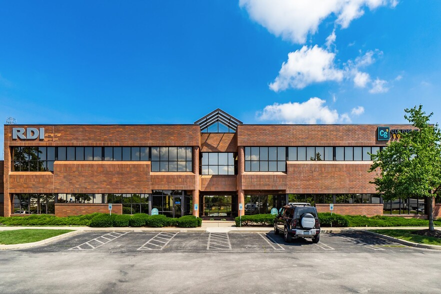 600 Lakeview Plaza Blvd, Worthington, OH for lease - Building Photo - Image 3 of 13