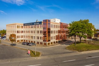 More details for 7405 Rte Transcanadienne, Montréal, QC - Office for Lease