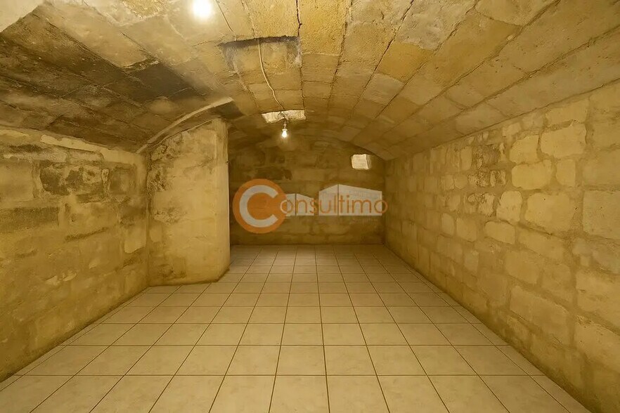 Retail in Bordeaux for sale - Interior Photo - Image 3 of 5