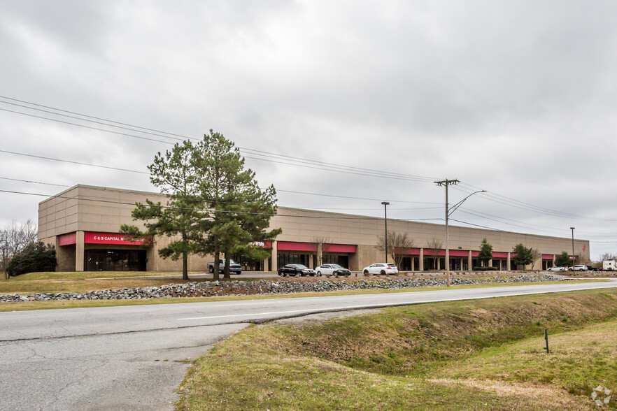 1316 North Hills Blvd, North Little Rock, AR for sale - Primary Photo - Image 1 of 1