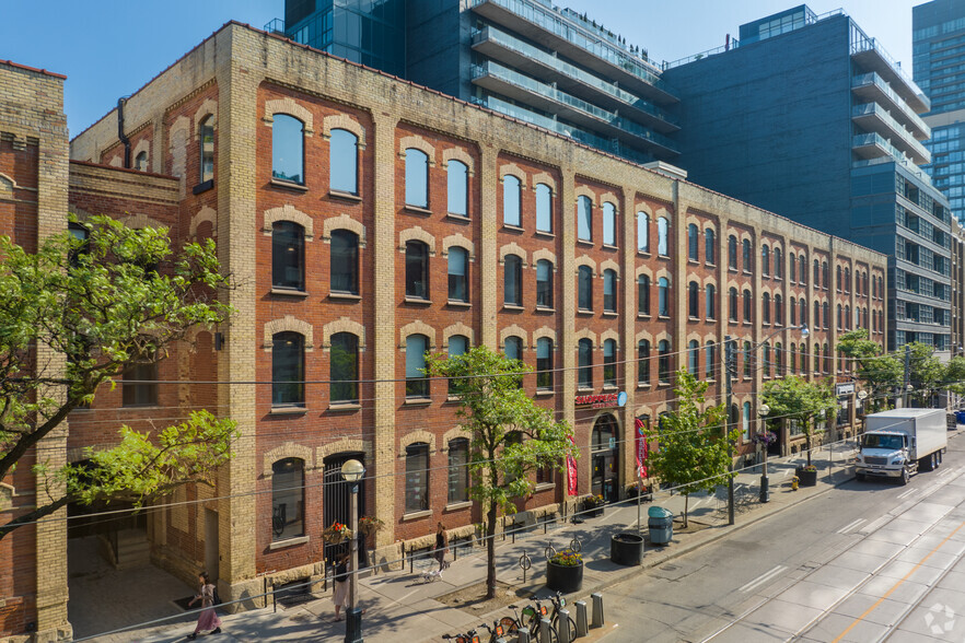 500-522 King St W, Toronto, ON for lease - Building Photo - Image 1 of 10