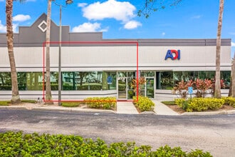 7901 Kingspointe Pky, Orlando, FL for lease Building Photo- Image 1 of 22