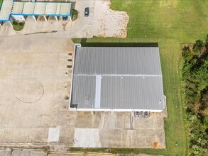 1390 N Main St, Vidor, TX for lease Interior Photo- Image 2 of 4