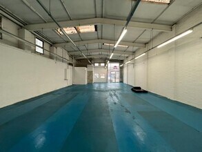 13 London Rd, High Wycombe for lease Interior Photo- Image 1 of 1