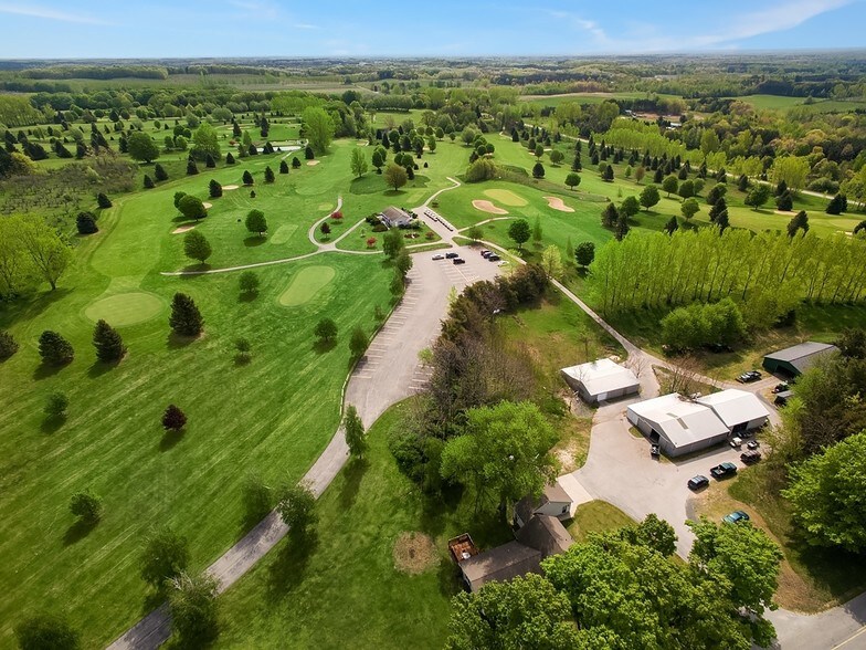 5464 S 68th Ave, New Era, MI for sale - Primary Photo - Image 1 of 1