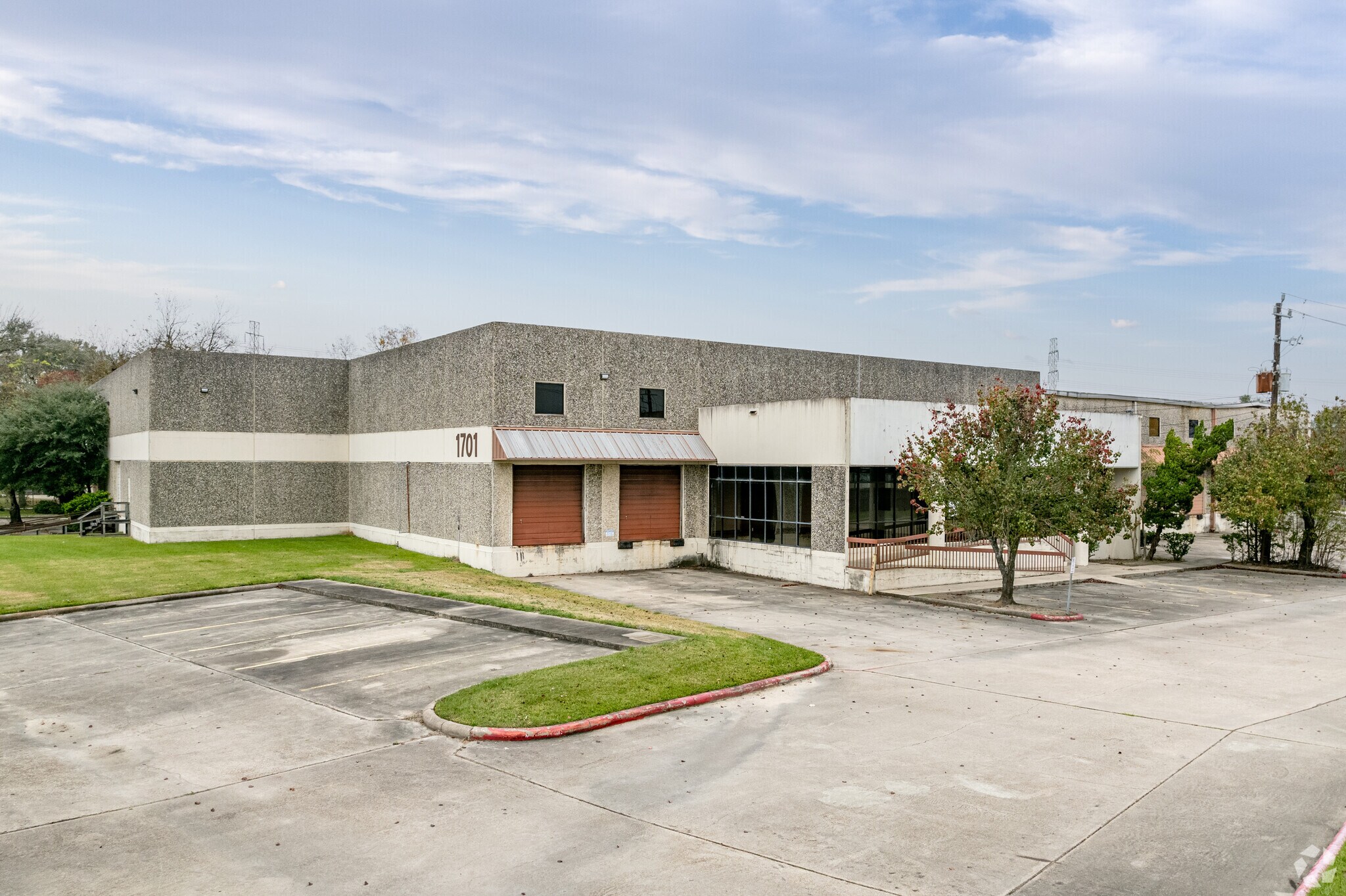 1701 Massey Tompkins Rd, Houston, TX for sale Primary Photo- Image 1 of 1