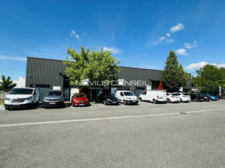 Flex in Toulouse for lease - Building Photo - Image 1 of 8