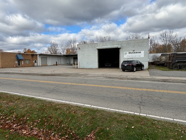 1666 McMyler St, Warren, OH for lease - Building Photo - Image 2 of 4