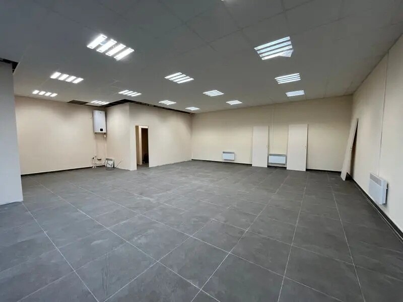 Location Bureaux 106 m² à 349 m² - Photo 1