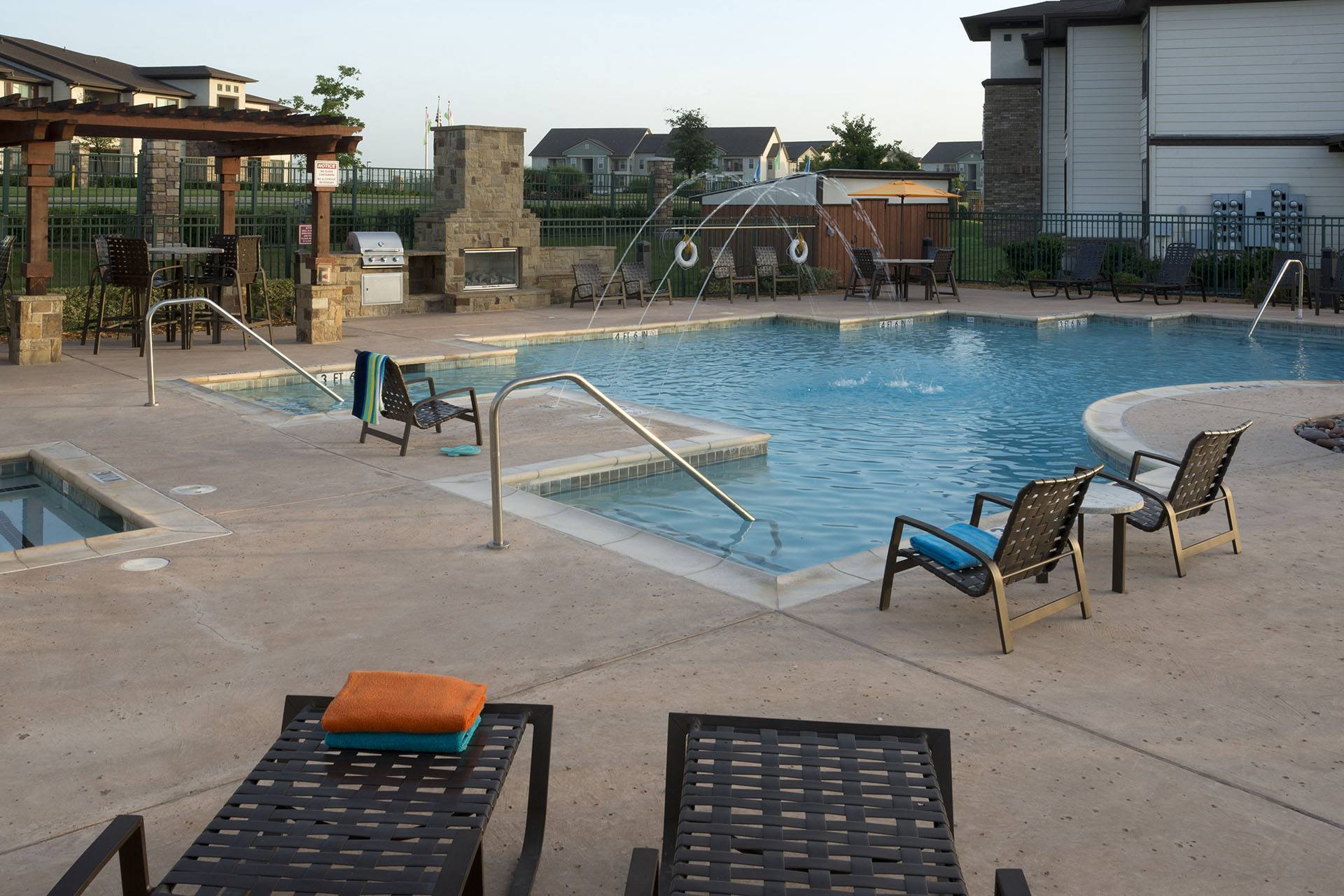 3501 E Gore Blvd, Lawton, OK 73501 Legend Park Apartments