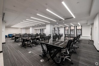 15 W 38th St, New York, NY for lease Interior Photo- Image 1 of 3