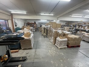 43 Woolmer Way, Bordon for lease Interior Photo- Image 2 of 2