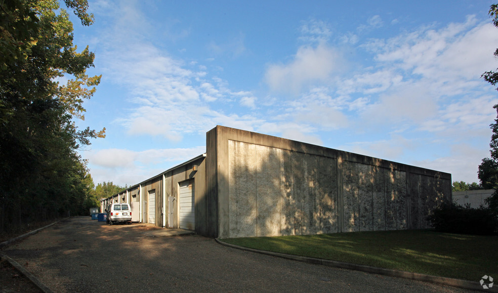 1125 N Corporate Dr, Mobile, AL for lease - Building Photo - Image 2 of 5