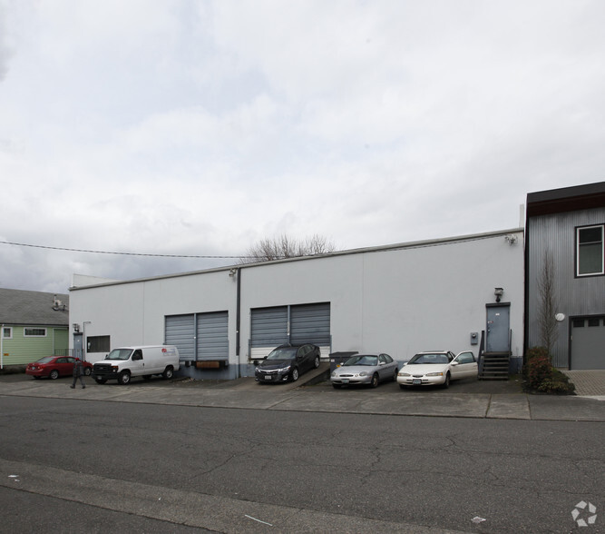 2329 NW Wilson St, Portland, OR for lease - Building Photo - Image 3 of 3