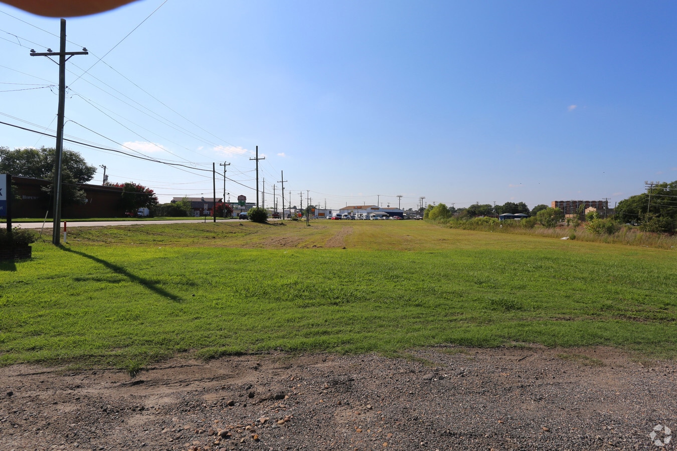 501 E Randolph Rd, Hopewell, VA 23860