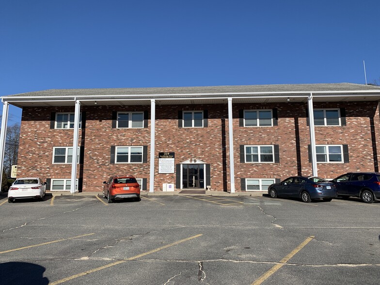 319 Southbridge St, Auburn, MA for lease - Building Photo - Image 3 of 3