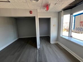 4 S West Blvd, Newfield, NJ for lease Interior Photo- Image 1 of 16