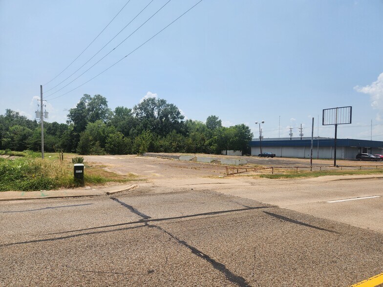 2637 New Boston Rd, Texarkana, TX for sale - Primary Photo - Image 1 of 6