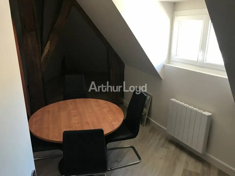 Office in Épernay for lease - Interior Photo - Image 3 of 4