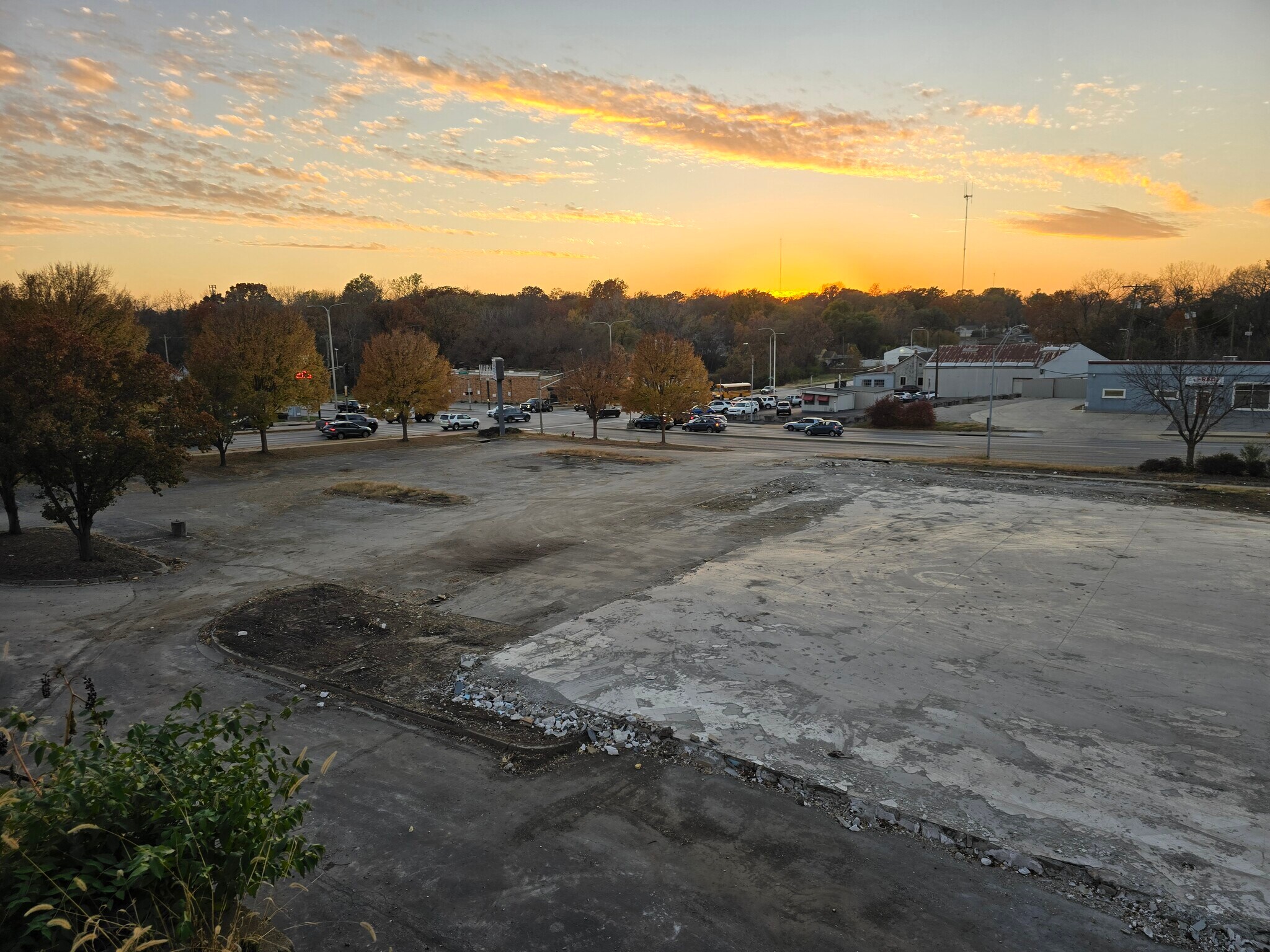 11200 E Truman Rd, Independence, MO for sale Building Photo- Image 1 of 23