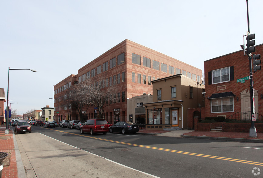 2100 Martin Luther King Jr Ave SE, Washington, DC for lease - Building Photo - Image 2 of 2