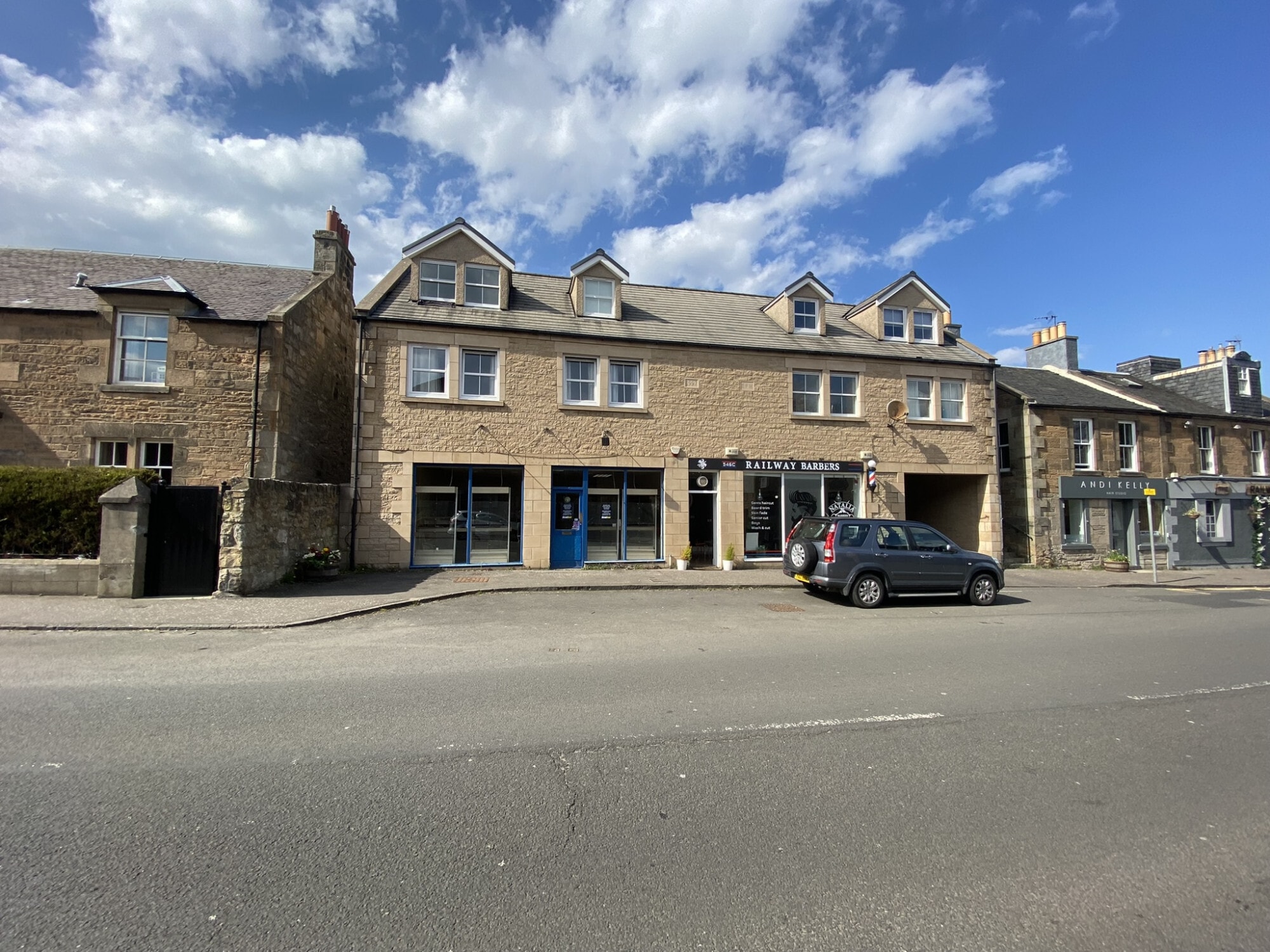 546D Lanark Rd, Juniper Green for sale Primary Photo- Image 1 of 1