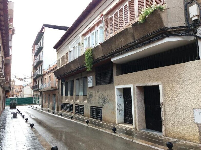 Multifamily in Valdepeñas, Ciudad Real for sale - Building Photo - Image 2 of 2