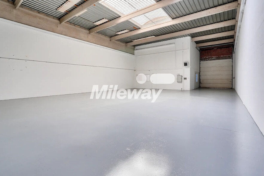 21 Avenue De La Mare, SAINT-OUEN-L'AUMONE for lease - Building Photo - Image 1 of 10