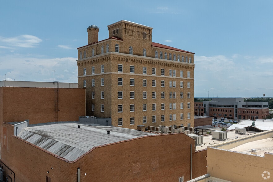 114 E Central Ave, Temple, TX for lease - Building Photo - Image 3 of 9