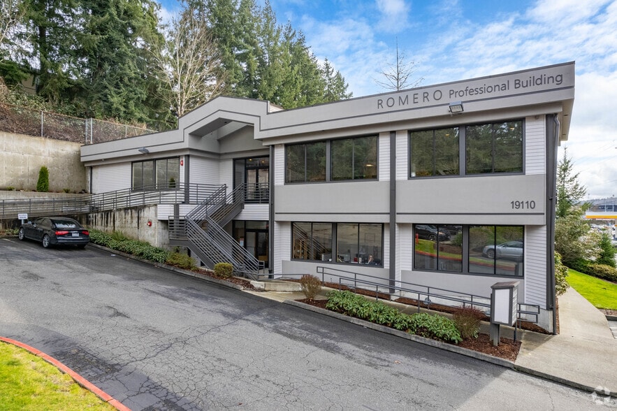 19110 Bothell Way NE, Bothell, WA for lease - Primary Photo - Image 1 of 8