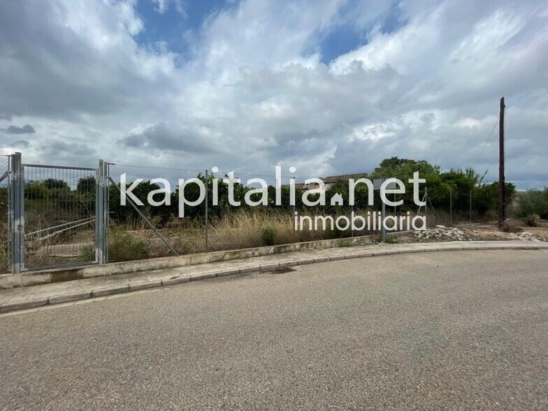 Industrial in NOVETLÈ for sale - Building Photo - Image 2 of 8